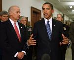 USA's præsident, Barack Obama, var i går på besøg i Pentagon sammen med vicepræsident Joe Biden (tv). 