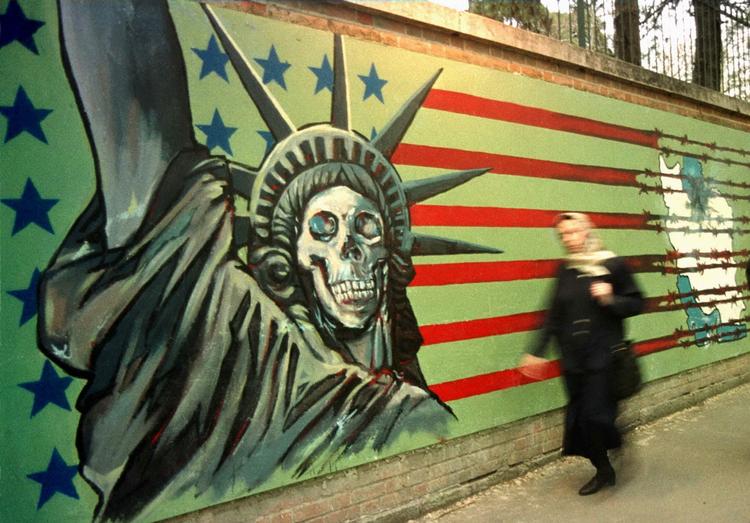 Anti-amerikanske malerier i Irans hovedstad, Teheran. Arkivfoto. 