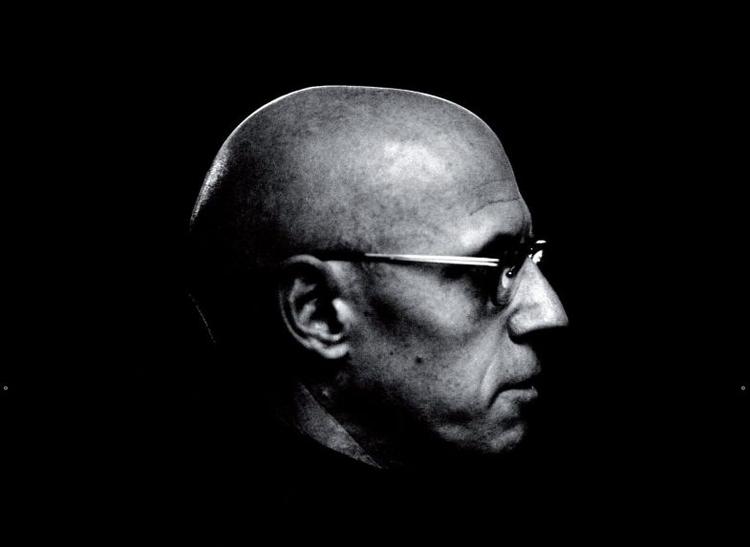 To aktuelle bøger hjælper læseren godt på vej i forståelsen af Michel Foucaults værker. Illustration: Udsnit af forsiden til 'Foucault' v. Annette Borsbøl/ Imperiet 