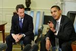 Præsident Barack Obama og finansminister Tim Geithner revser en grådig finansverden. 