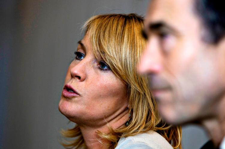 Conservative Leader Lene Espersen, flanked by Liberal Prime Minister Anders Fogh Rasmussen. Archive photo. 