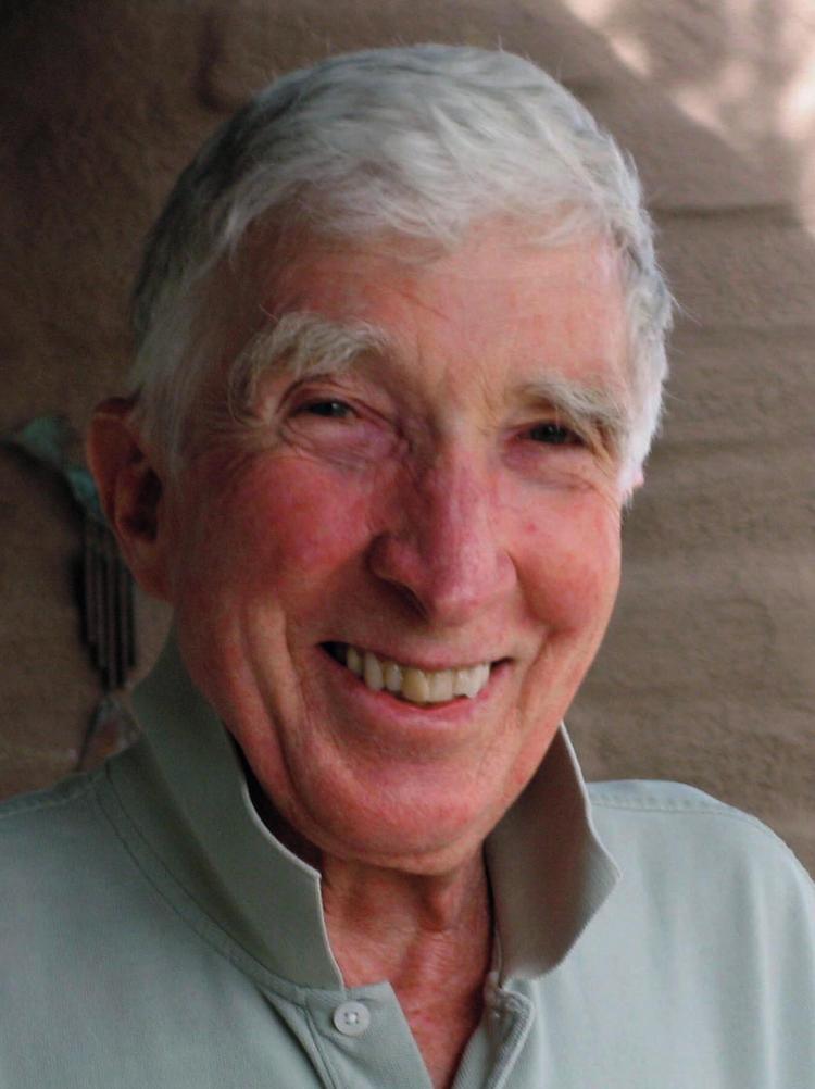 John Updike satte sig for at udgive en bog hvert år. Og det lykkedes næsten. Foto: AP 