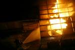 Både en lastbil og en personbil blev flammernes ofre til aften, da ukendte gerningsmænd tændte ild på Dortheavej i Nordvest. 