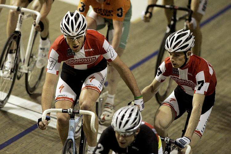 Alex Rasmussen og Michael Mørkøv kan i aften vinde løbet i Ballerup SuperArena. 