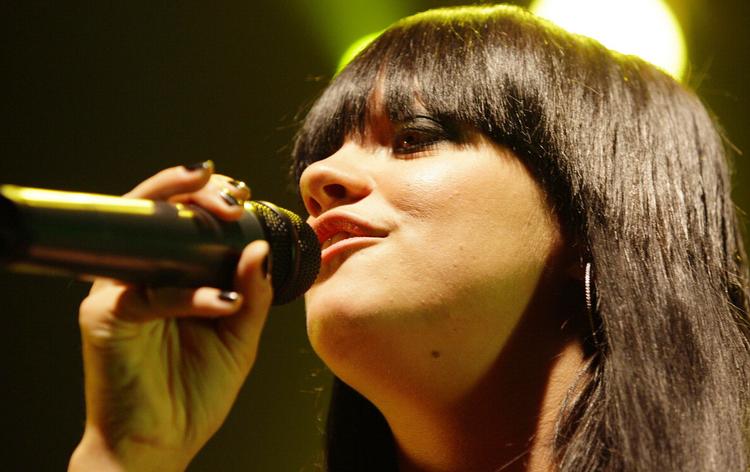 Lily Allen har længe brugt MySpace til markedsføring. Nu ligger hendes nye album på sitet. Arkivfoto: Joel Ryan/AP 