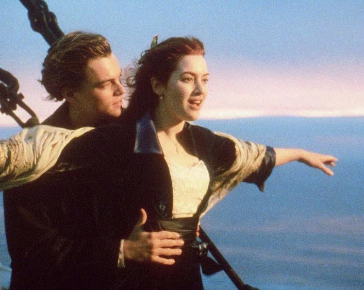 Titanic med Leonardo DiCaprio og Kate Winslet kan opleves i 70 mm format i april. 