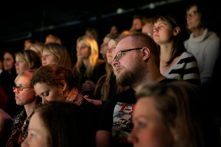 Teater Camp X har ikke kunnet tiltrække publikum til forestillingerne på de to scener på Frederiksberg og er endt langt under resultatkontraktens krav til antallet solgte billetter. 