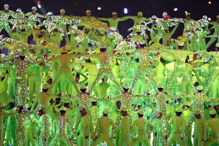 Den pompøse åbning ved OL i Beijing sidste år. 