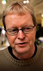 ULRIK WILBEK (f. 1958) Har ud over en karriere som coach - både på og uden for banen - en fortid i kommunalpolitik for partiet Venstre.