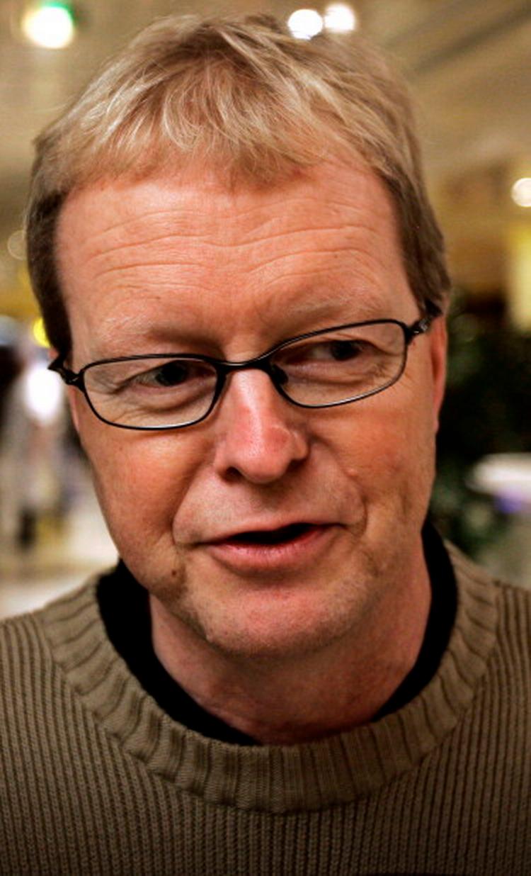 ULRIK WILBEK (f. 1958) Har ud over en karriere som coach - både på og uden for banen - en fortid i kommunalpolitik for partiet Venstre.