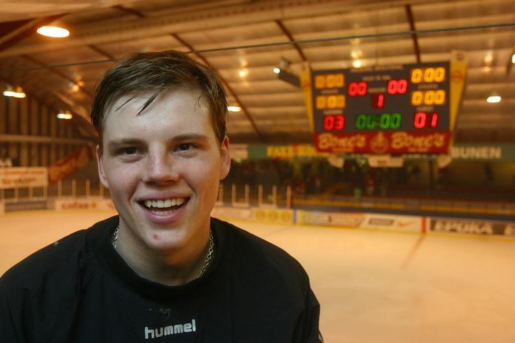 Smilet er ikke længere helt så snorlige hos Julian Jacobsen. Arkivfoto. 