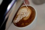 Drik kaffe med god samvittighed. Den opkvikkende drik kan forebygge kræft, viser en ny undersøgelse. 