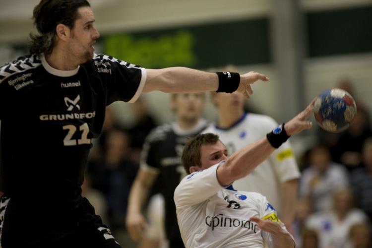 Lars Krogh Jeppesen og Bjerringbro styrer håndboldligaen (arkivfoto). 