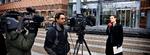 Storsvindleren Stein Bagger fra IT Factory bliver stillet for Retten i Lyngby, men ham var der desværre ikke billeder af. Så måtte journalisten fra TV 2 News tegne og fortælle for seerne. Den slags tv bliver mere og mere almindeligt. Foto: Jens Dresling 