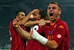 Daniele De Rossi (th.) har været skadet tidligere, men årsagen var en noget utraditionel denne gang. Arkivfoto. 