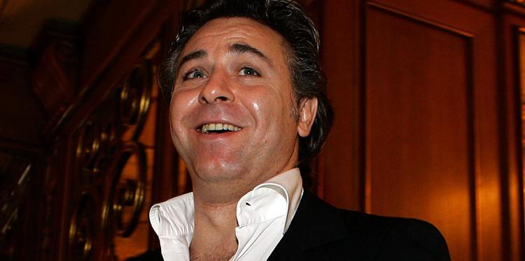 Den franske operatenor er siciliansk af oprindelse, og hans lille hæshed på den til lejligheden tekstede udgave af Nino Rotas musikalske 'Godfather'-perle kombineret med udtalelsen på coveret om, at Alagna vil »synge disse sange, til han dør«, går godt i spand med det faktum, at repertoiret på 'The Sicilian' ikke ligefrem udfordrer stratosfæreniveauet hos den 45-årige tenorstjerne. Foto: Antonio Calanni/AP 