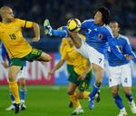 Onsdagens omfattende fodboldprogram startede i Yokohama, hvor Japan og Australien spillede 0-0 i en VM-kvalifikationskamp. 
