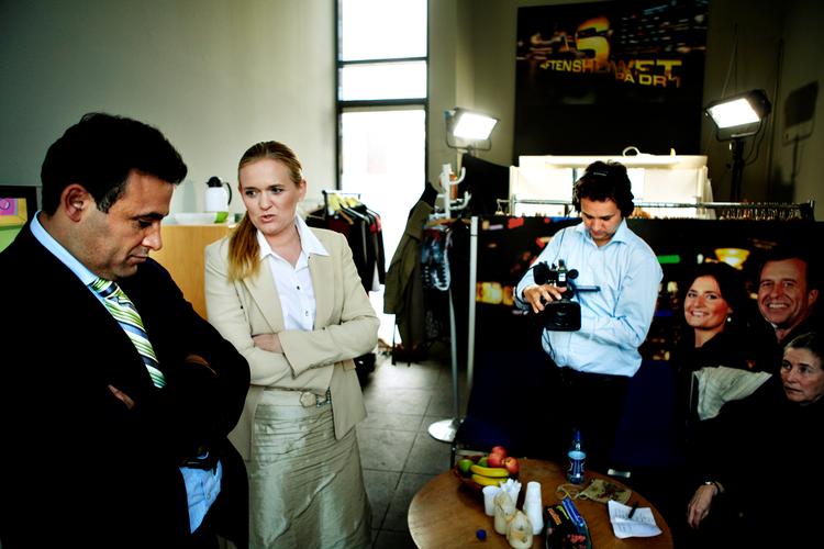 Foto fra optagelserne af Christoffer Guldbrandsens dokumentar, som ifølge journalistskoleleder Per Knudsen også giver pressekorpset ridser i lakken. 