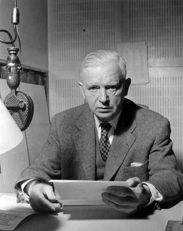 Carl Th. Dreyer blev født 3. februar 1889 og døde 20. marts 1968. Samlingen af Dreyer-arkivalier er blevet katalogiseret og vil blive uploadet til nettet. 