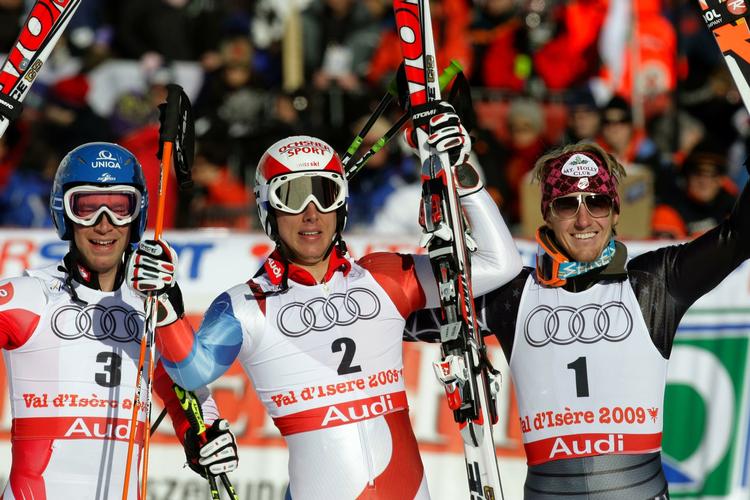 Carlo Janka (i midten) kørte en sikker sejr hjem i mændenes storslalom. 