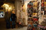 Foto fra et af ateliererne i Tacheles-bygningen. 