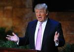 Rigmanden Donald Trump har forladt sit konkurstruede kasino-selskab. 