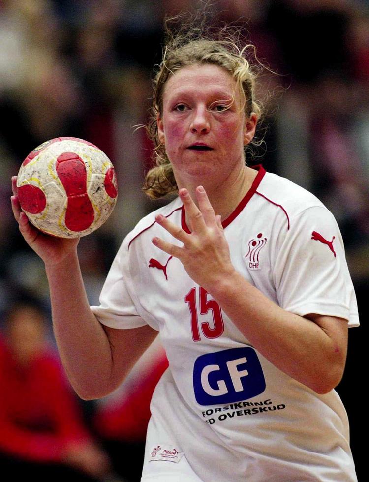Katrine Fruelunds  landsholdskarriere kulminerede i 2004, hvor hun med 15 mål i OL-finalen var med til at sikre det tredje OL-guld på stribe over Sydkorea. Arkivfoto. 