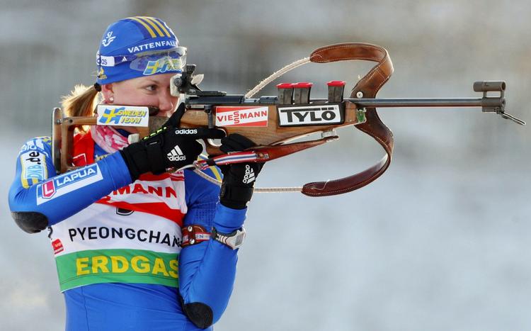 Verdensmesteren på kvindernes 10 km-distance, Helena Jonsson, og resten af det svenske landshold trues på livet af russiske fans. 