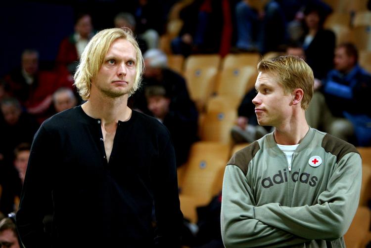 Kenneth Carlsen (til venstre) under Copenhagen Open i 2003. Pless er fortsat aktiv som spiller, men ønsker tilsyneladende  ikke at spille Davis Cup-tennis under sin gamle rivals ledelse. Arkivfoto. 
