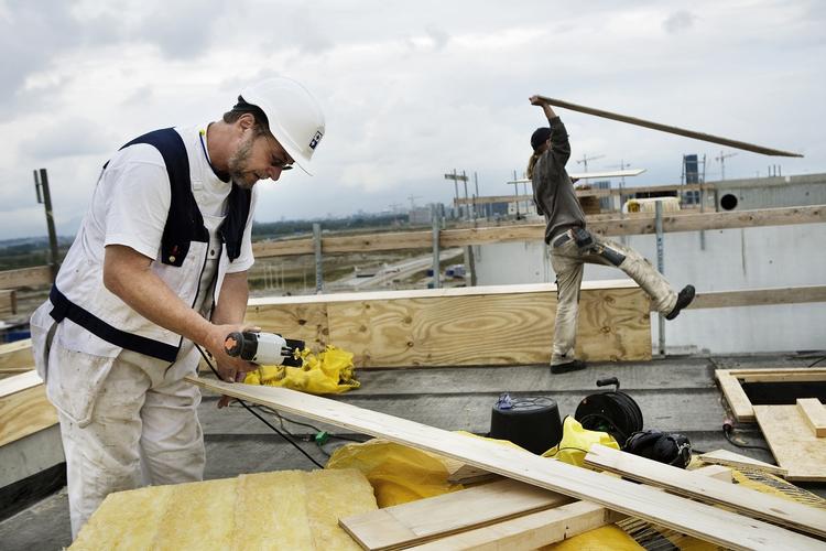 Anlægsloftet har allerede kostet 3.000 job, siger BAT-kartellet. Arkivfoto. 