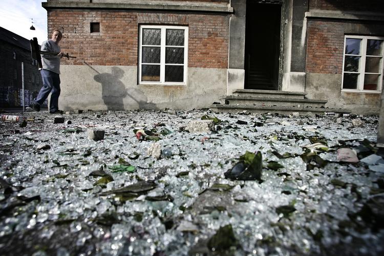 Christianshavns Skole efter et angreb fra aktivister. Skolen er en af de københavnske institutioner, der har en udvidet beredskabsplan for at beskytte eleverne ved uroligheder. 