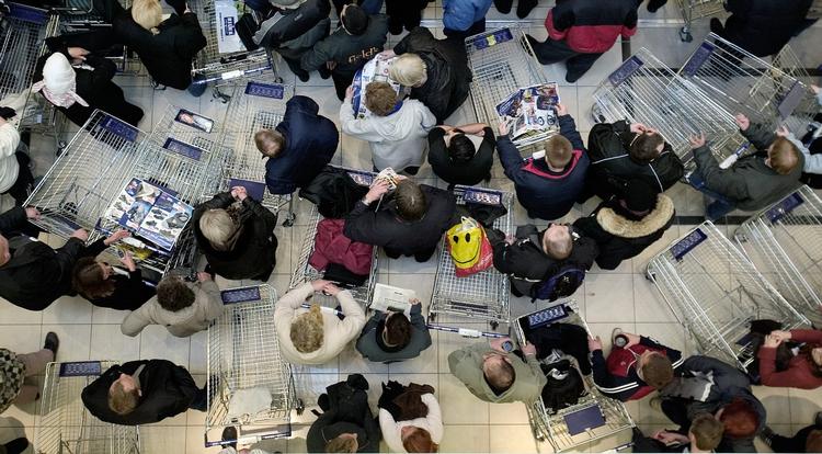 3,1 millioner danskere tjener under 300.000 kroner om året, og de kan ikke på Skattekommissionens hjemmeside se, hvad skatteudspillet betyder for dem, selv om de blev lovet det for to uger siden. (Arkivfoto) 