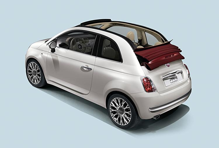 Fiat 500 C lukker solen og vinden ind. Premiere senere på året.Computerfoto 