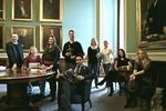Det Nye Kuld er fra venstre Søren Højlund Carlsen, Trine Nebel Schou, Laura Friberg Nielsen, Christian Friis Bach, Manu Sareen, Sofie Carsten Nielsen, Lotte Rod, Anna Allerslev og Zenia Stampe.De unge radikale karakteriserer deres folketingsgruppe som en halvblind jagthund, der har mistet kamplysten. 