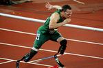 Oscar Pistorius under Paralympics i Beijing, hvor det blev til tre gange guld. Arkivfoto. 