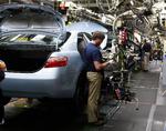 Det er ikke kun i Japan, Toyota producerer biler. Her er det en af koncernens fabrikker i Georgetown, Kentucky, i USA, der er fotograferet i november. 