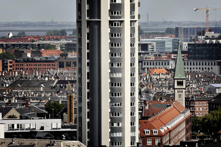 København set fra Zoologisk Haves tårn. Det er ifølge Socialdemokraterne primært alle i hovedstadsområdet, der har købt bolig inden for de seneste tre år, der vil blive ramt af regeringens udspil. (Arkivfoto) 