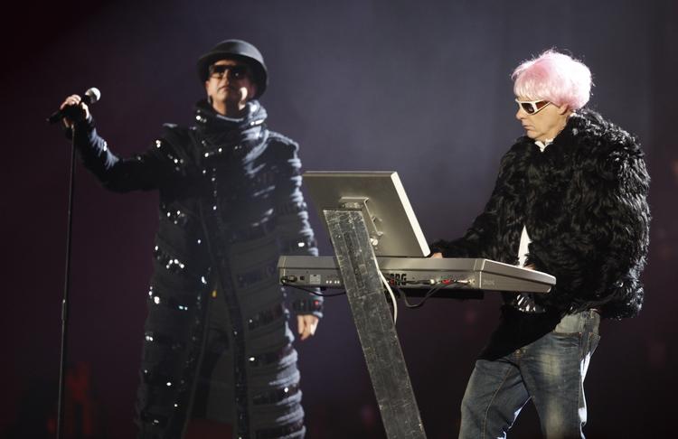 Neil Tennant og Chris Lowe fik forleden en Brit Award for deres 'enestående bidrag til musikken'. Arkivfoto. 