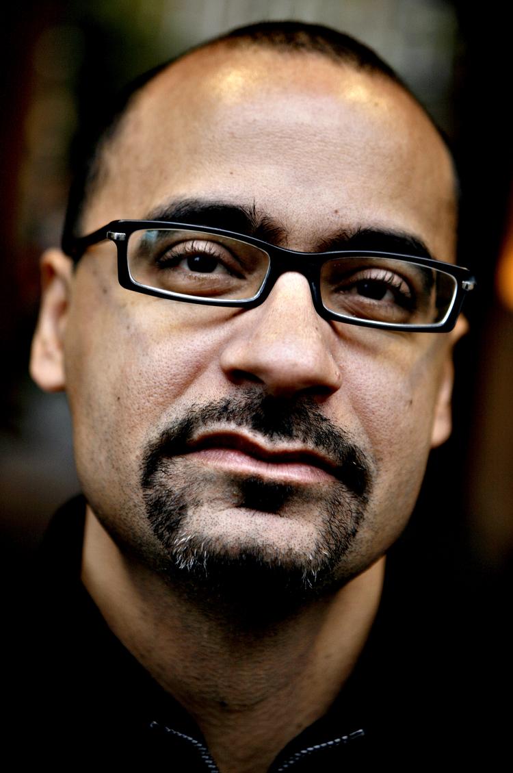 Junot Díaz har skrevet om at tilhøre to kulturer - helt uden klynk og med masser af krudt. Arkivfoto: Jonathan Bjerg Møller 