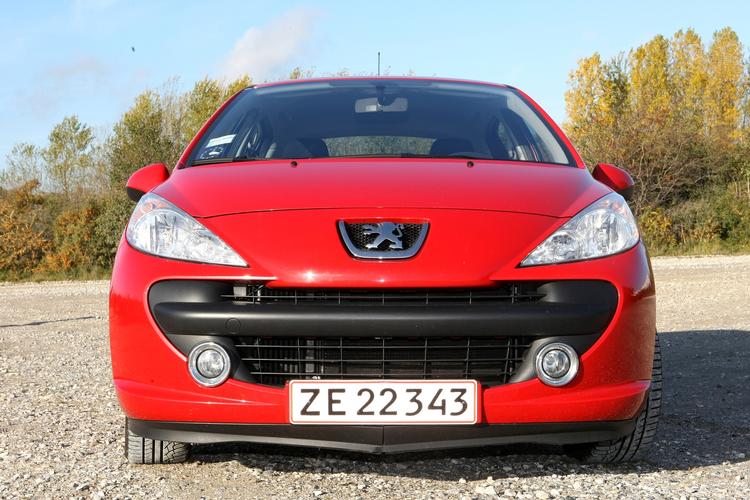 Peugeot 207 blev danskernes mest foretrukne bil i januar. 