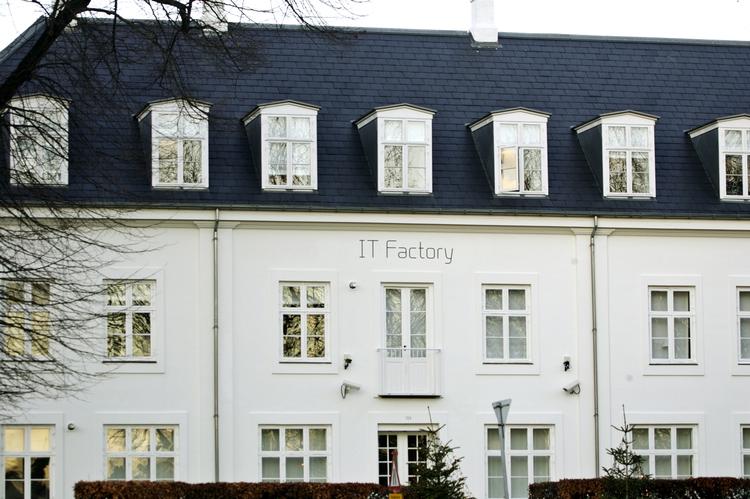 Erhvervs- og Selskabsstyrelsen gav tirsdag bankerne ansvaret for Stein Baggers svindelnumre i IT Factory. 