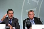 Statsminister Anders Fogh Rasmussen og finansminister Lars Løkke Rasmussen under præsentationen af regeringens skatteudspil  i går. 