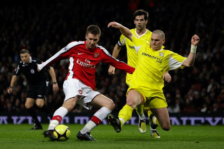 Nicklas Bendtner er fuld af optimisme på vegne af Arsenals chance i Champions League. Arkivfoto. 