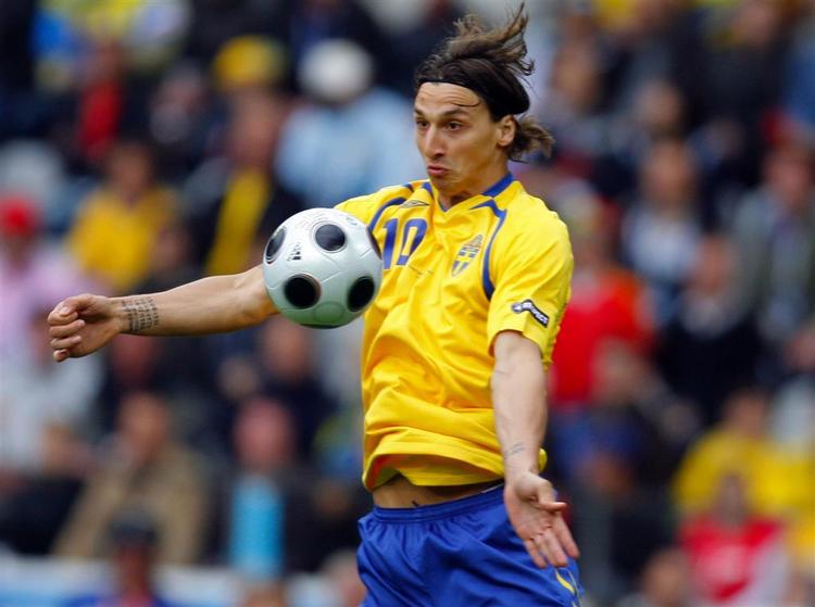 Det er ikke utænkeligt, at Sveriges Zlatan Ibrahimovic spiller EM på hjemmebane som 34-årig i 2016. Arkivfoto. 