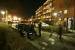 En mand er skudt ned i Mjølnerparken i København. Manden behandles på stedet i et telt, der er opsat omkring ham af redningsfolk. Hele området er afspærret af politi. 
