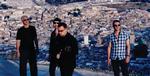 Libanon. U2 har rejst og indspillet sange mange steder i verden til 'No Line On The Horizon'. Inspirationen fra eksempelvis Libanon, hvor dette billede er taget, er dog forsvindende lille på et album med klassisk rockmusik. Foto: Anton Corbijn 