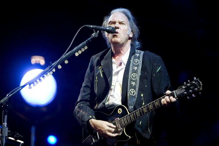 Neil Young leverede en af de bedste koncerter på Roskilde Festival 2008. Arkivfoto. 