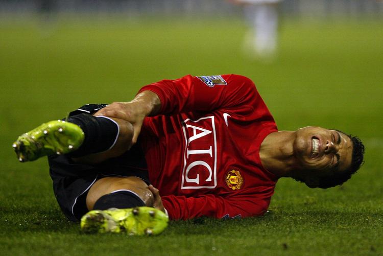 Christiano Ronaldo i smerte efter en tackling i kampen mod West Bromwich 27. januar. Arkivfoto. 