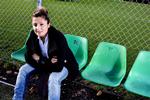 20-årige Nadia Nadim er Danmarks største kvindefodboldtalent, men hun må ikke spille på landsholdet. 