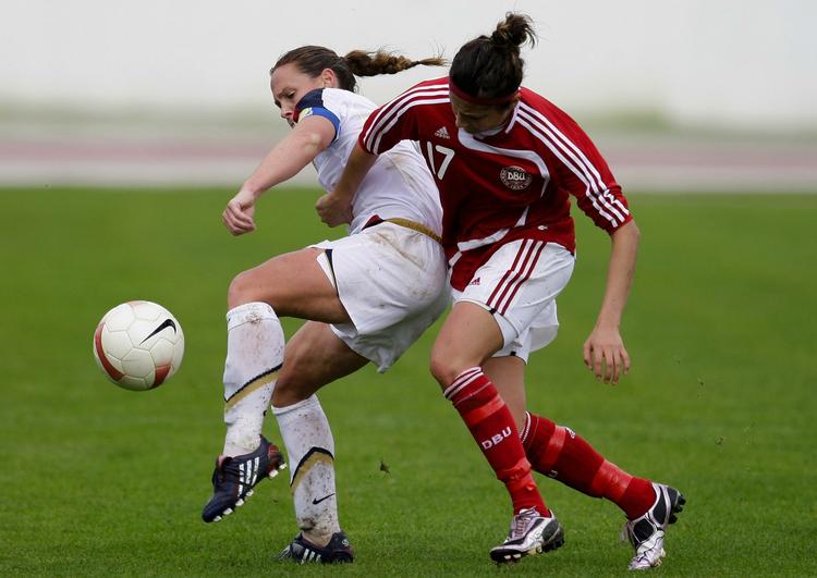 Nadia Nadim startede som kantspiller, men sluttede helt fremme, hvor hun selv siger, hun er bedst. 